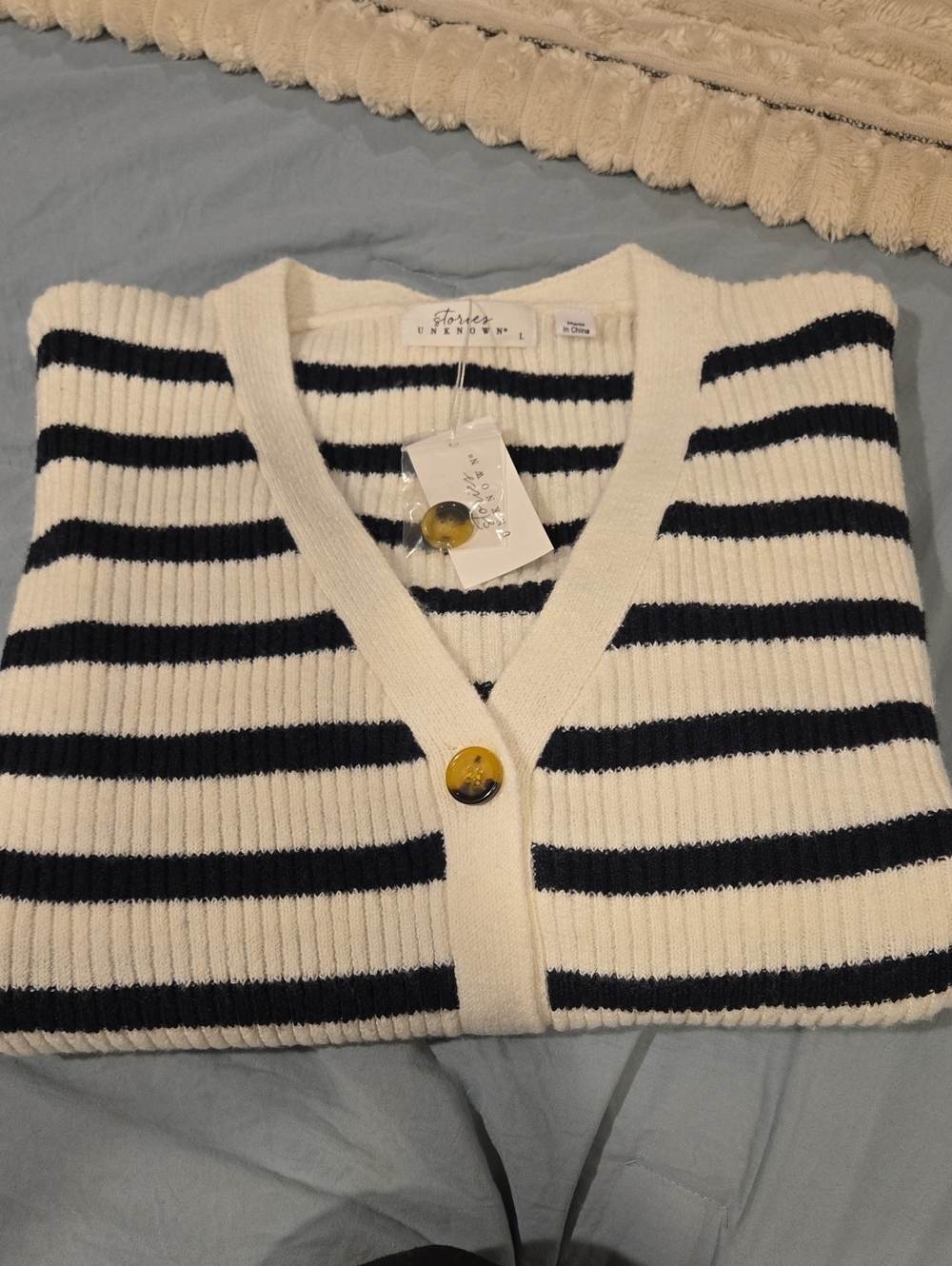 Womens Cropped Carsigan Sweater